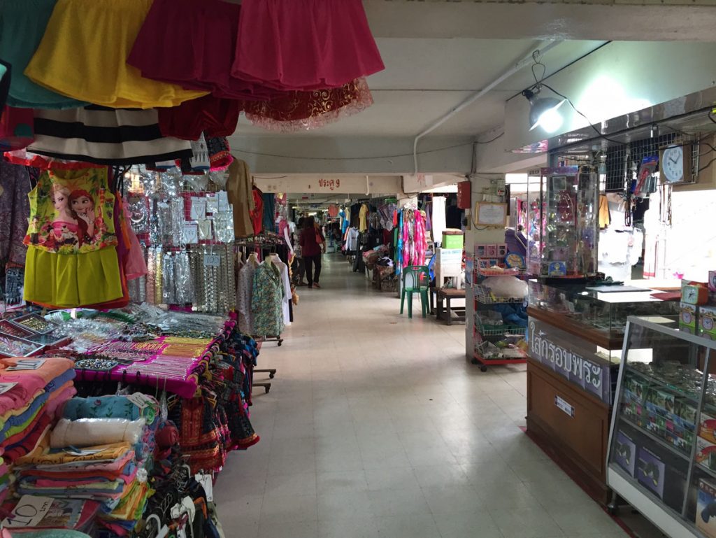 mukdaharn-indochina-market-10